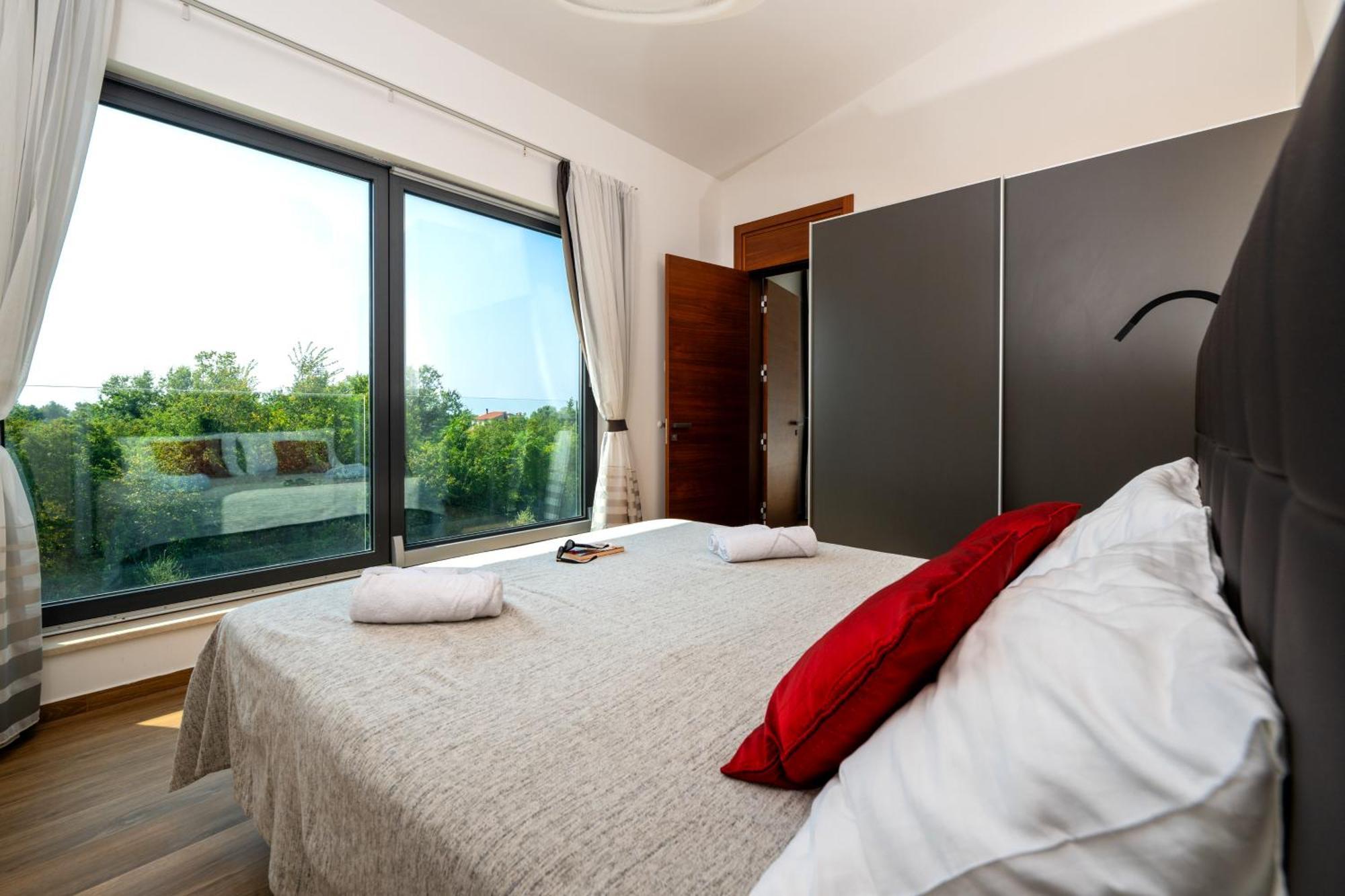 Martincic Residence - 5 Stars Luxury With Pool Heating On 4000M2 Rakalj Zewnętrze zdjęcie